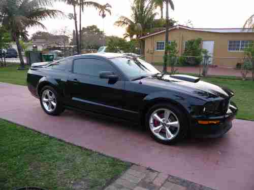 2007 Ford Mustang GT Coupe 2-Door 4.6L, image 3
