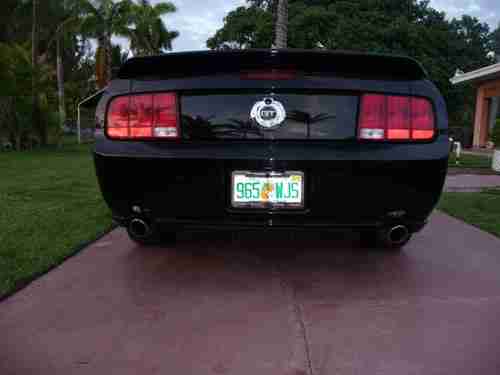 2007 Ford Mustang GT Coupe 2-Door 4.6L, image 5