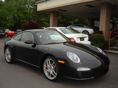 2011 porsche 911 carrera s coupe 2-door 3.8l