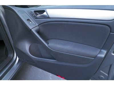 VW GOLF TDI 1 OWNER GEOGIA OWNED STILL UNDER WARRANTY ONLY 21K MILES NO RESERVE, image 38