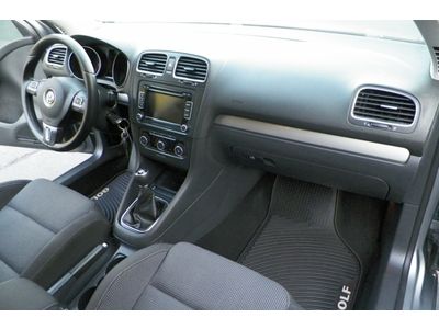 VW GOLF TDI 1 OWNER GEOGIA OWNED STILL UNDER WARRANTY ONLY 21K MILES NO RESERVE, image 42