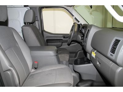 4.0L CD RWD Cargo Van Low Miles White, image 4