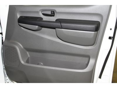 4.0L CD RWD Cargo Van Low Miles White, image 31