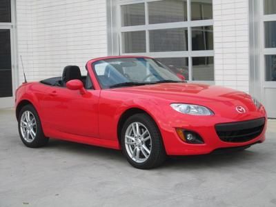 2dr convertible manual 2.0l 4 cylinder cd aux power cruise one owner soft top