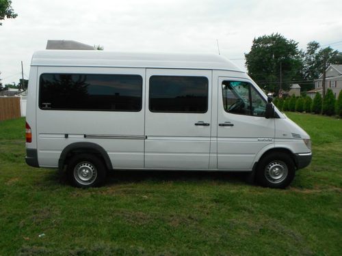 2005 Dodge Sprinter 2500 handicap lift 11 Passenger Van 3-Door 2.7L no rezerve!!, image 2