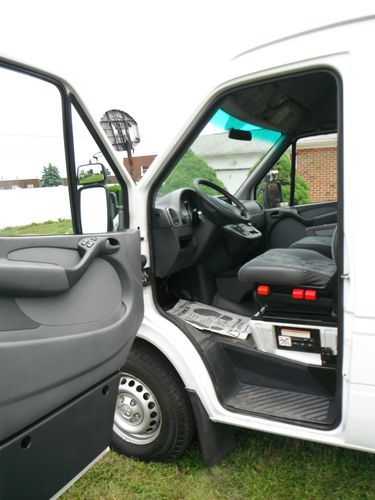 2005 Dodge Sprinter 2500 handicap lift 11 Passenger Van 3-Door 2.7L no rezerve!!, image 23