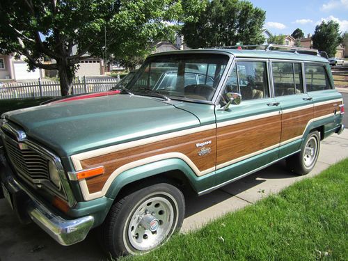 Jeep wagoneer limited station wagon eight track suv family awesome
