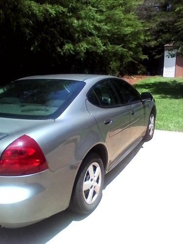 2008 pontiac grand prix base sedan 4-door 3.8l