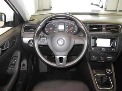 4dr Manual S 2.5L NAV CD Power Windows Power Door Locks Tilt Wheel AM/FM Stereo, image 10