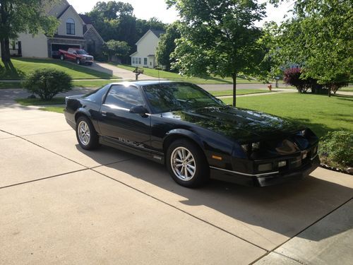 1986 Chevrolet Camaro Z28 Iroc-Z Coupe 2-Door 5.0L, image 4