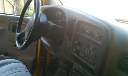 2001 GMC Savana 3500 Base Cutaway Van 2-Door 5.7L, US $5,000.00, image 2
