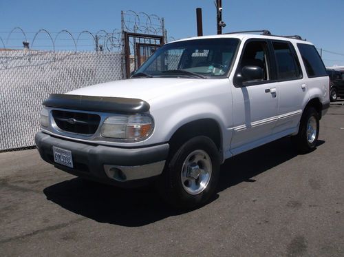 2001 ford explorer, no reserve