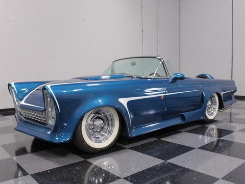 Professionaly built gene winfield custom, 1500 miles on build, must-see car!
