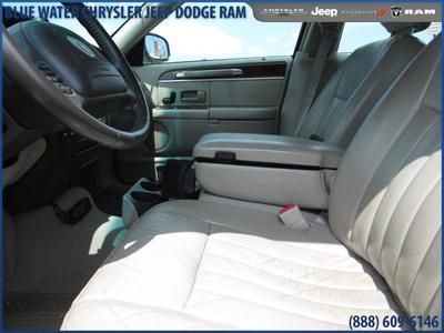 No Reserve,  new car trade in, super clean, runs & drives like a Lincoln should!, image 7