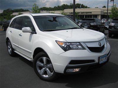 2012 acura mdx awd with the technology package. navigation, third row seat.
