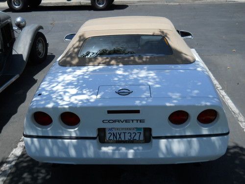 1989 chevrolet corvette base convertible 2-door 5.7l