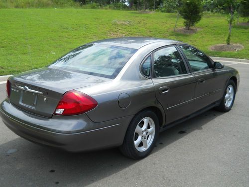 2003 Ford taurus fuel mileage