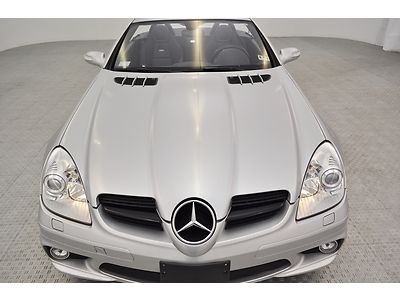 SLK 55 AMG WITH NAVIGATION / HEATED SEATS / CLEAN CARFAX - NO RESERVE, image 10