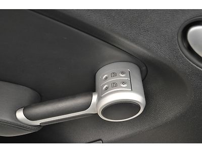 SLK 55 AMG WITH NAVIGATION / HEATED SEATS / CLEAN CARFAX - NO RESERVE, image 29