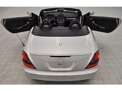 SLK 55 AMG WITH NAVIGATION / HEATED SEATS / CLEAN CARFAX - NO RESERVE, image 35