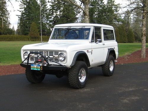 1969 bronco sport  302-2v-3 spd flr shift-ps- white with hardtop "bushmaster"