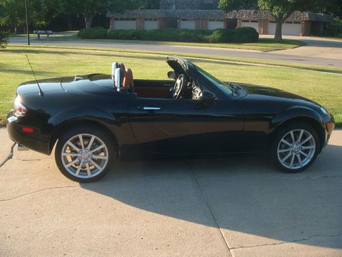 Mazda: mx-5 miata 2007 grand touring convertible 2-door 2.0l