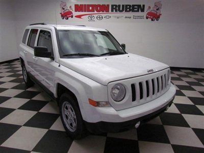 Fwd 4dr sport jeep patriot sport 5 door fwd automatic suv new suv bright white