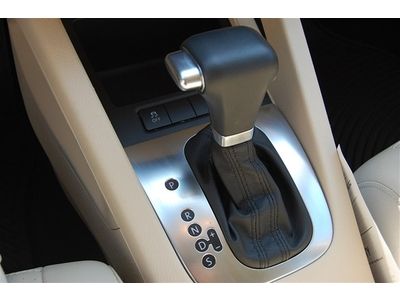 one 1 owner 31k low mileage vw certified limited leather red carfax certified, image 15