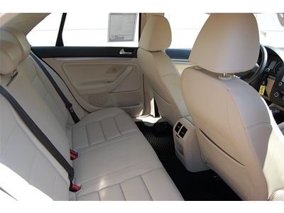 one 1 owner 31k low mileage vw certified limited leather red carfax certified, image 20