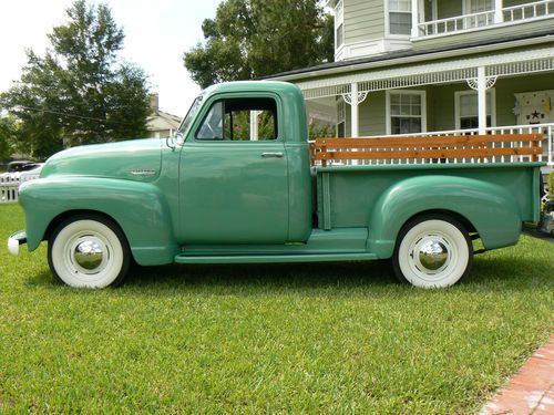 1952 Chevrolet 3100 Stake Side Farm Truck FULLY RESTORED, image 3