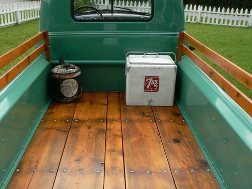 1952 Chevrolet 3100 Stake Side Farm Truck FULLY RESTORED, image 6