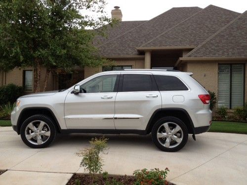 2011 jeep grand cherokee overland sport utility 4-door 5.7l