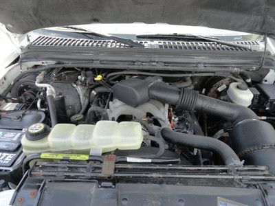 XLT Sd 6.8L Multi CD Player Dual Air Bags ABS Anti-Lock Brakes Tow Package Clock, image 11