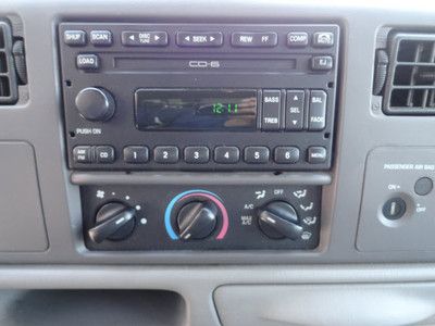 XLT Sd 6.8L Multi CD Player Dual Air Bags ABS Anti-Lock Brakes Tow Package Clock, image 25