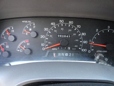 XLT Sd 6.8L Multi CD Player Dual Air Bags ABS Anti-Lock Brakes Tow Package Clock, image 27