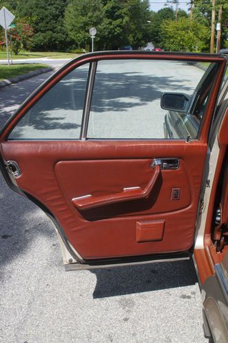1985 Mercedes-Benz 300D Turbo w123, image 9
