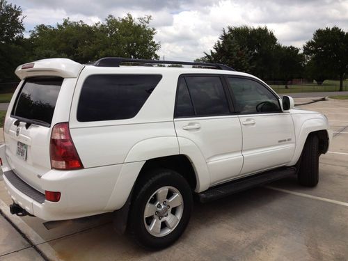 Buy used 2005 Toyota 4Runner Limited 4x4 V8 4.7L White, Extra Clean
