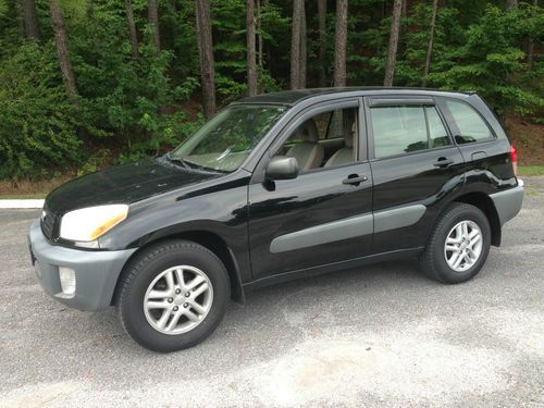2001 toyota rav-4  *clean carfax* *2 owner*  2.0 4 cyl. automatic *very clean*