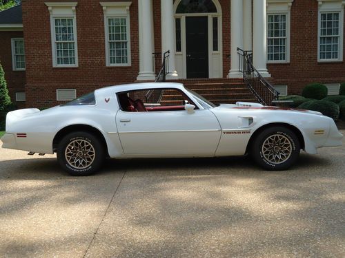 1977 pontiac trans am  excellent condition with l78 engine option