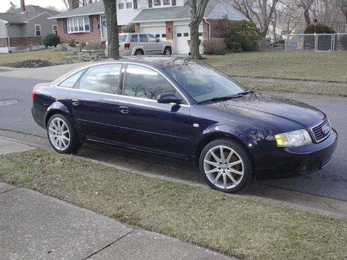 Audi a-6 base sedan 2002 3.0 automatic 6 spd  pristine condition!!  low milage!!