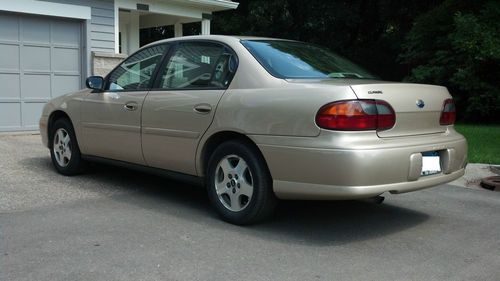 2005 Chevrolet Classic 4 Door 2.2L 4 Cylinder Excellent Condition 30+ MPG, US $4,950.00, image 3