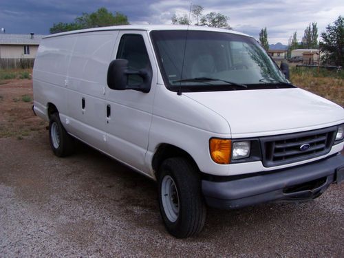 2006 ford e-250 base extended cargo van 2-door 4.6l