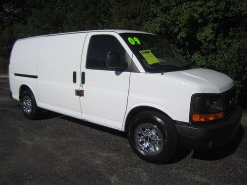 2009 chevy express g1500 cargo van 4.3l v6 auto a/c interior racks runs great!!