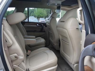 AWD 4dr Leat SUV 3.6L CD Power Windows Power Door Locks Tilt Wheel AM/FM Stereo, image 10