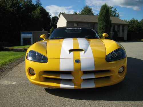 2005 dodge viper srt-10 convertible