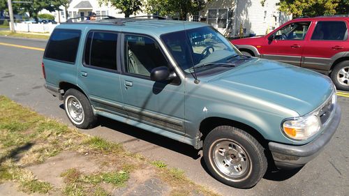 1997 ford explorer xlt sport utility 4-door 4.0l