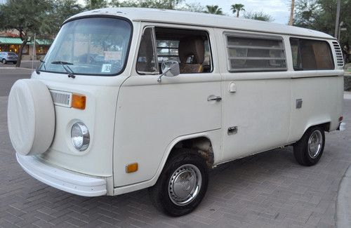 1975 vw westfalia tintop bus