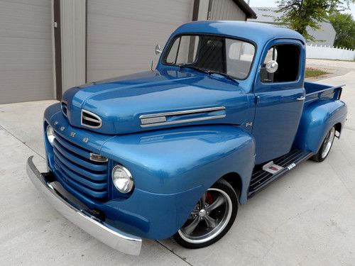 Restored shortbed stepside v8 automatic disc brakes power steering