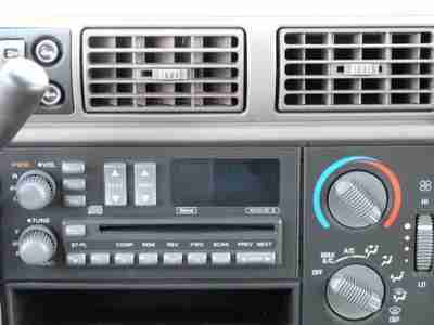 4dr 4X4 LS SUV 4.3L CD Power Windows Power Door Locks Tilt Wheel Cruise Control, image 8