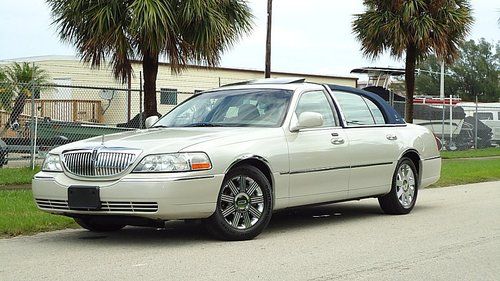 2005 lincoln town car signature  l , navigation , moonroof